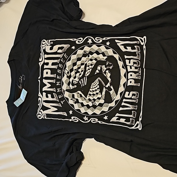 NWT Maurices black and white Memphis Elvis Presley band tee Size XXL - Picture 3 of 10